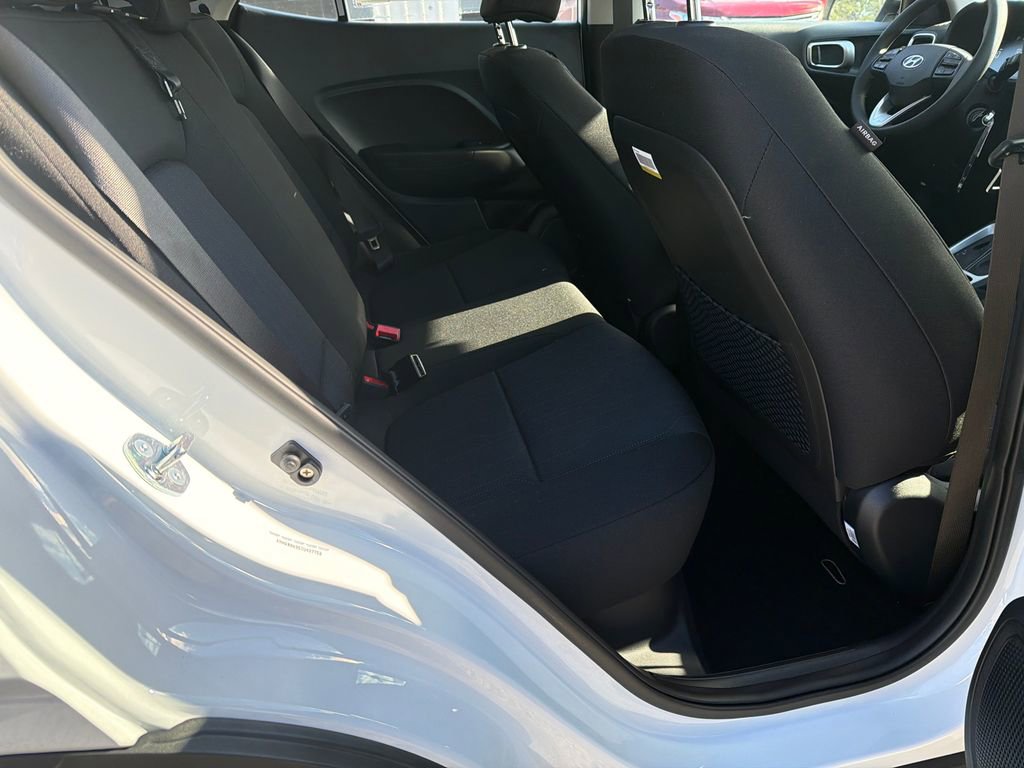 New 2026 Hyundai Venue SE image 15