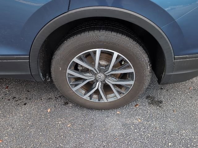 Used 2019 Volkswagen Tiguan SE image 9