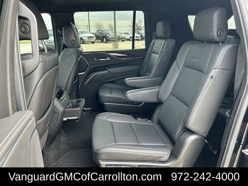 Used 2024 Cadillac Escalade ESV Luxury image 26