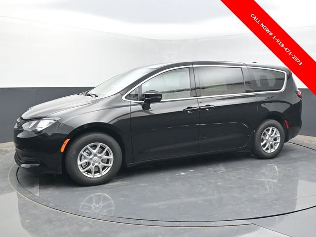 New 2026 Chrysler Voyager LX image 2