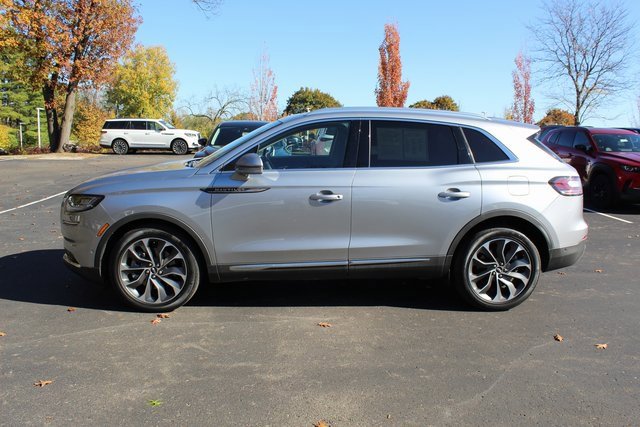 Certified 2023 Lincoln Nautilus Reserve w/ Equipment Group 201A image 9