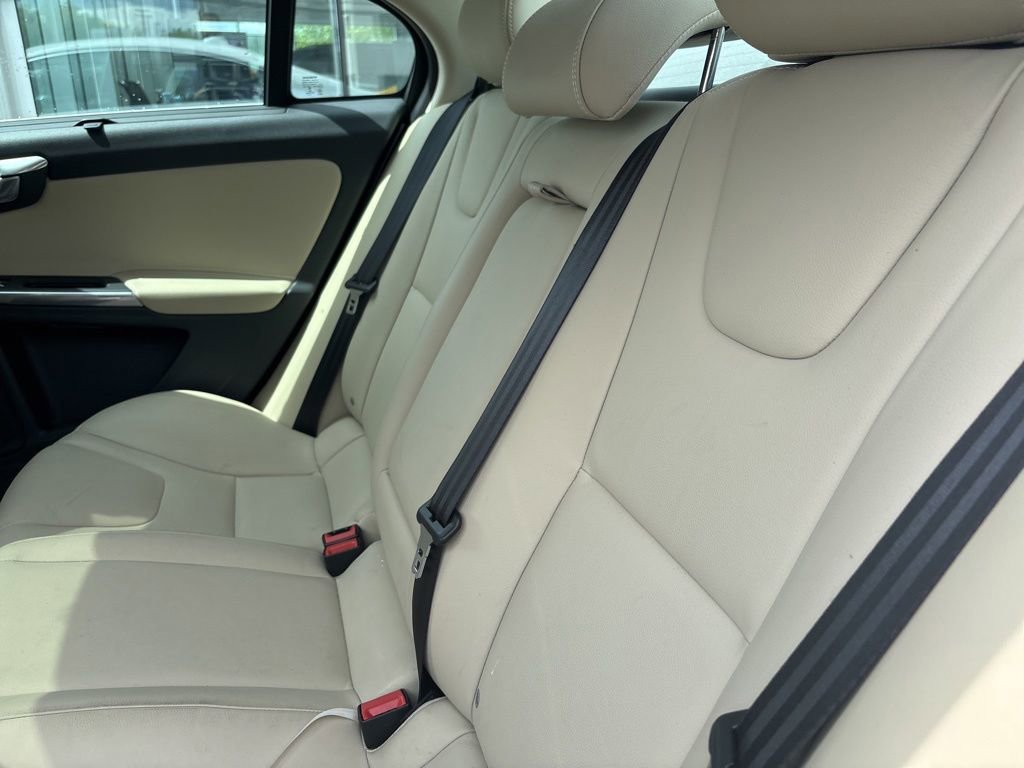 Used 2017 Volvo S60 T5 Inscription FWD image 10