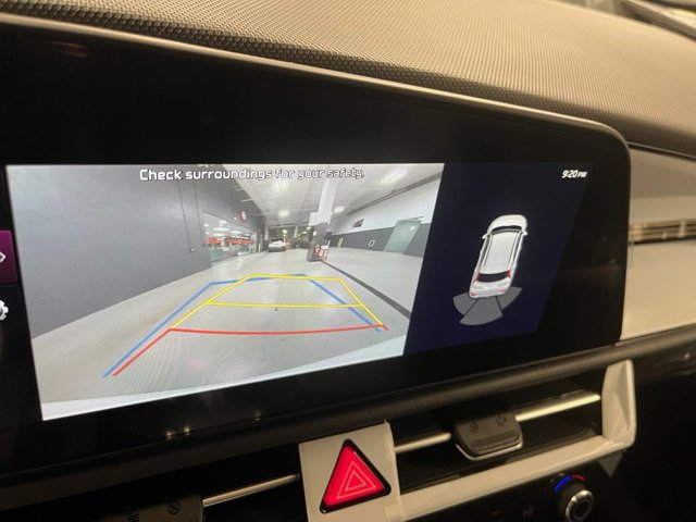 Used 2025 Kia Niro EX Touring FWD image 23