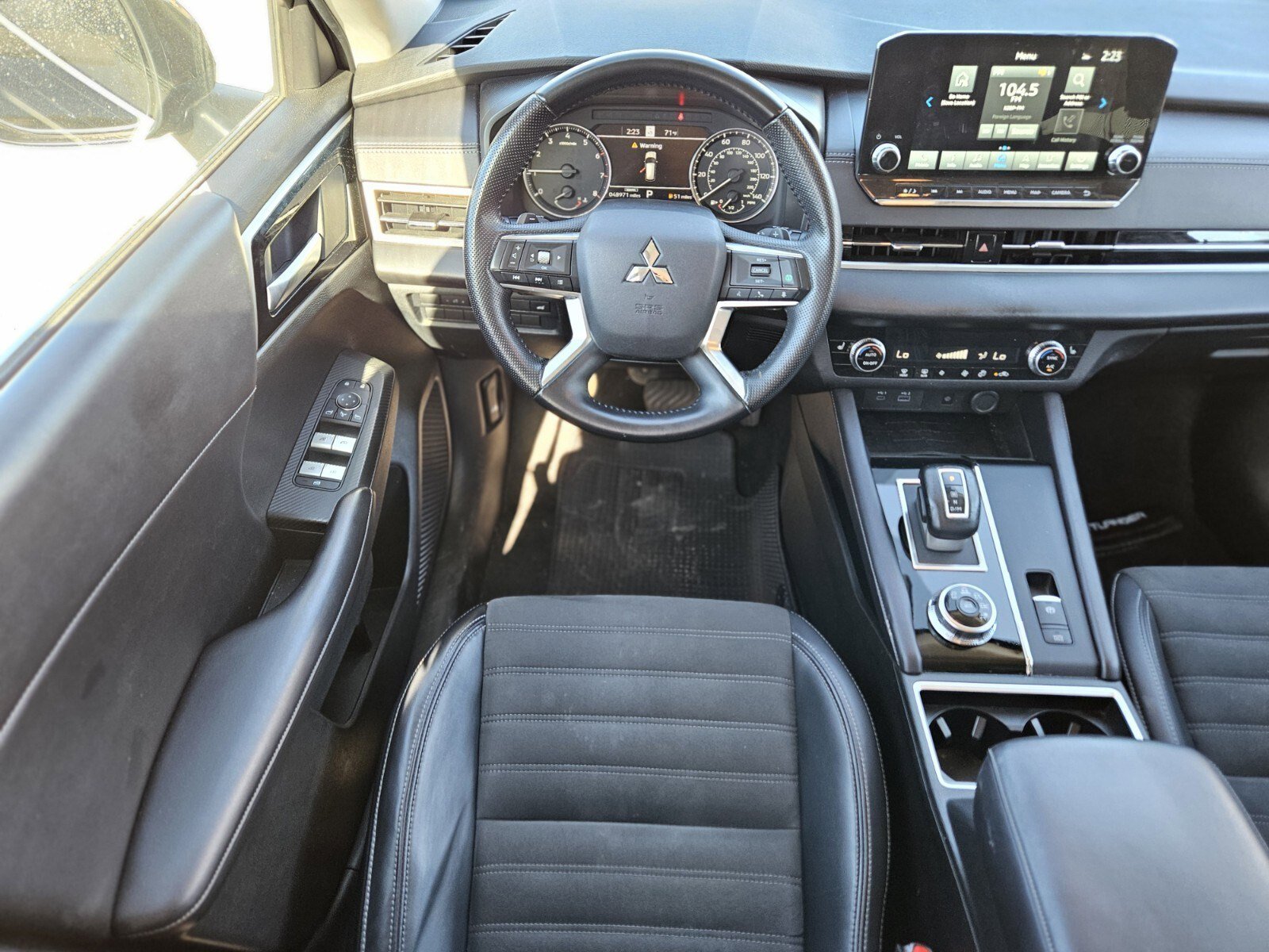 Used 2024 Mitsubishi Outlander SE image 14