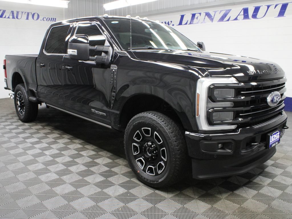 Used 2025 Ford F350 Platinum AWD/4WD image 3