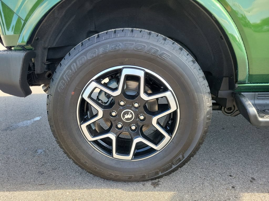 Used 2025 Ford Bronco Outer Banks AWD/4WD image 5
