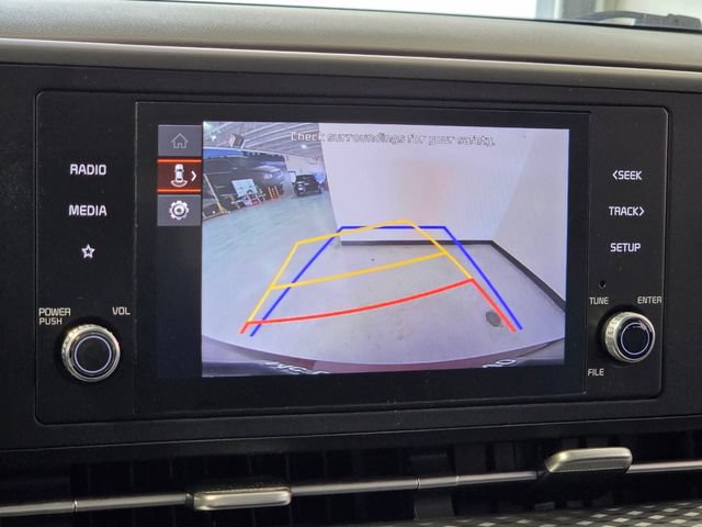 Used 2024 Kia Carnival LX FWD image 26