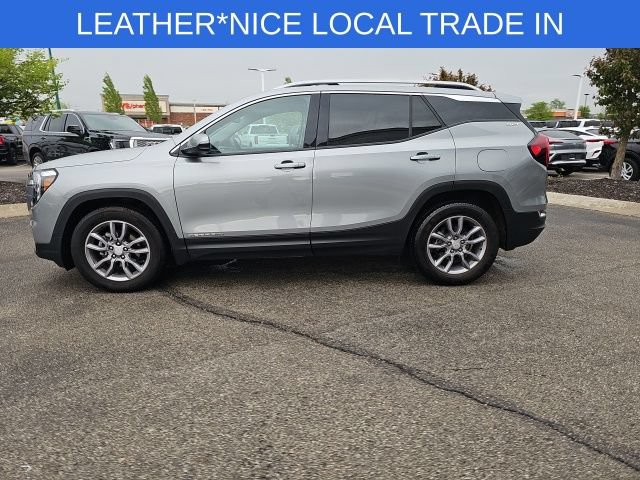 Used 2024 GMC Terrain SLT FWD image 12