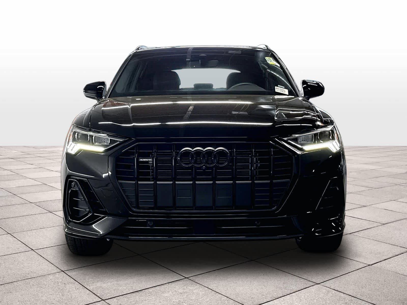 Certified 2025 Audi Q3 2.0T Premium Plus w/ Premium Plus Package AWD/4WD image 3