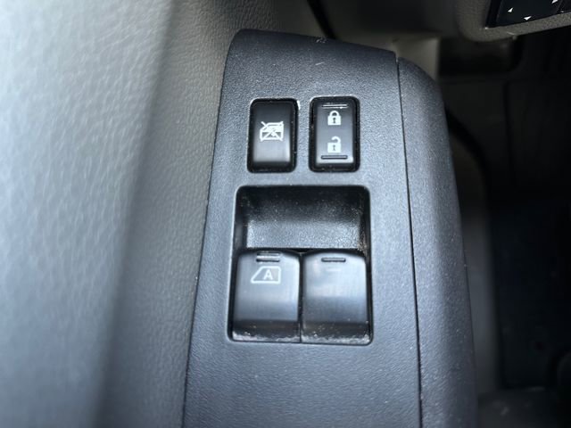 Used 2021 Nissan NV 2500 SV image 16