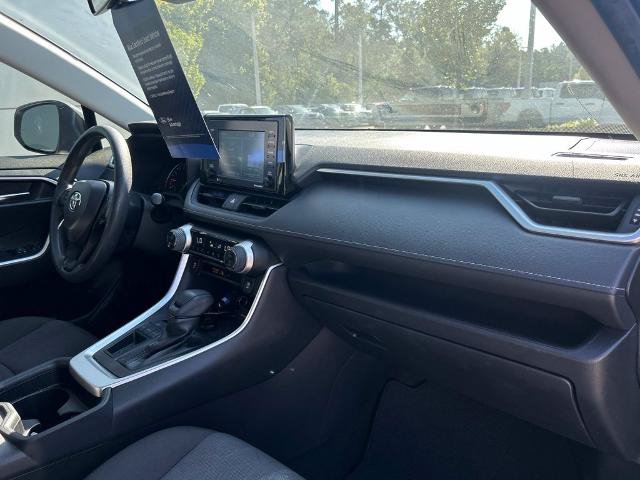 Used 2021 Toyota RAV4 XLE w/ Convenience Package FWD image 27