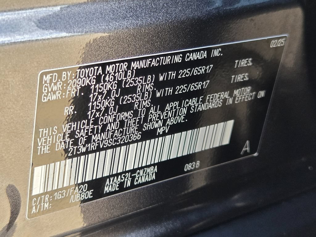 Used 2025 Toyota RAV4 XLE FWD image 32