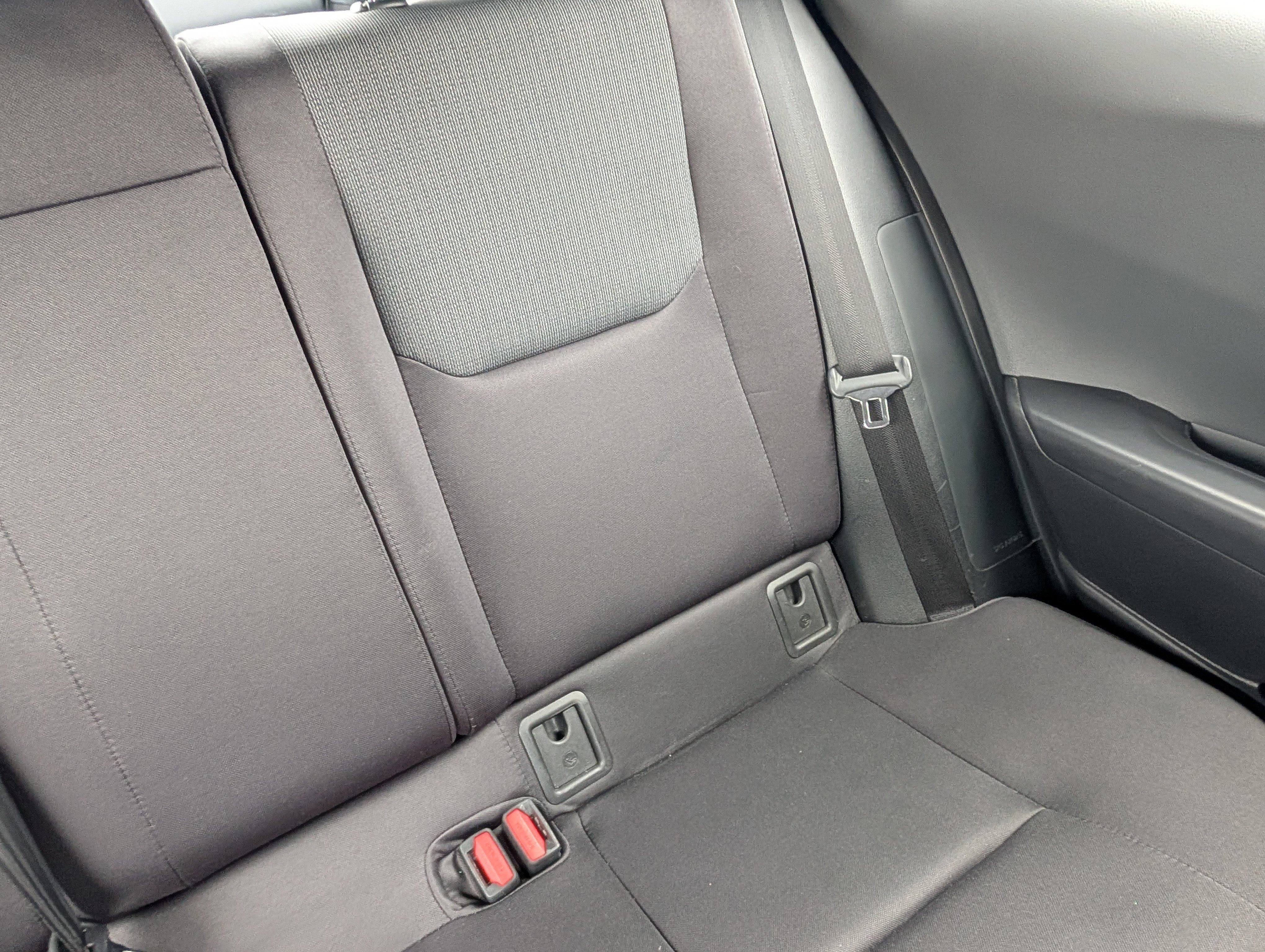 Used 2023 Toyota Prius LE FWD image 14