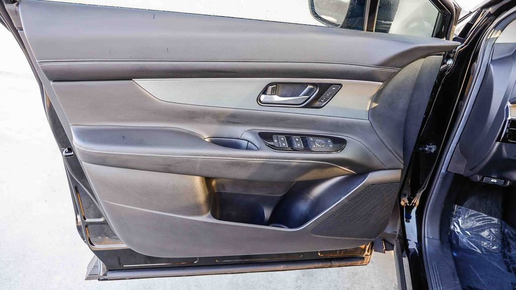 Used 2025 Nissan Murano SL image 25