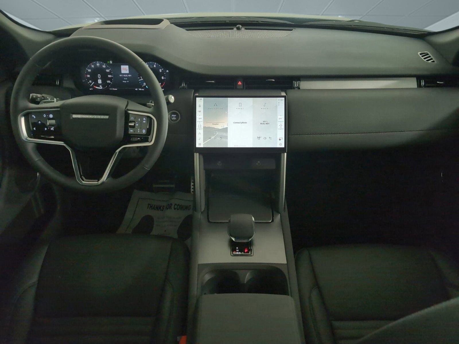 Certified 2025 Land Rover Discovery Sport Dynamic SE image 13