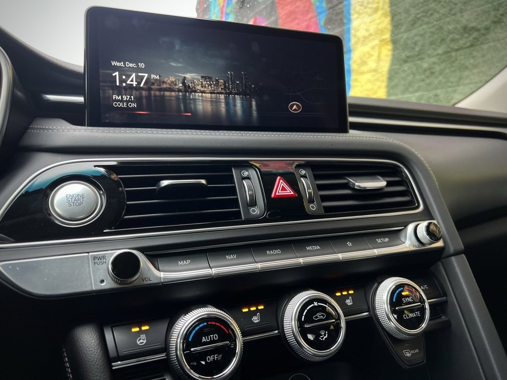 Used 2022 Genesis G70 2.0T image 51