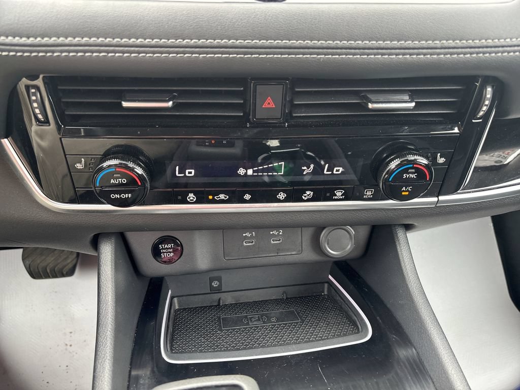 Used 2026 Nissan Rogue SL AWD/4WD image 27