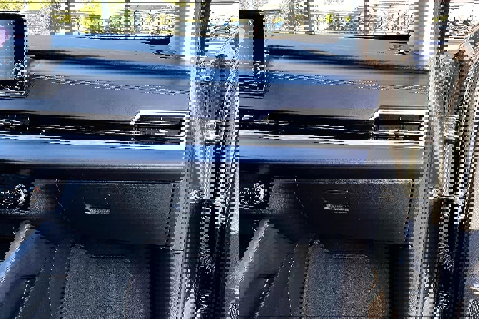 Used 2023 Mitsubishi Outlander ES image 18