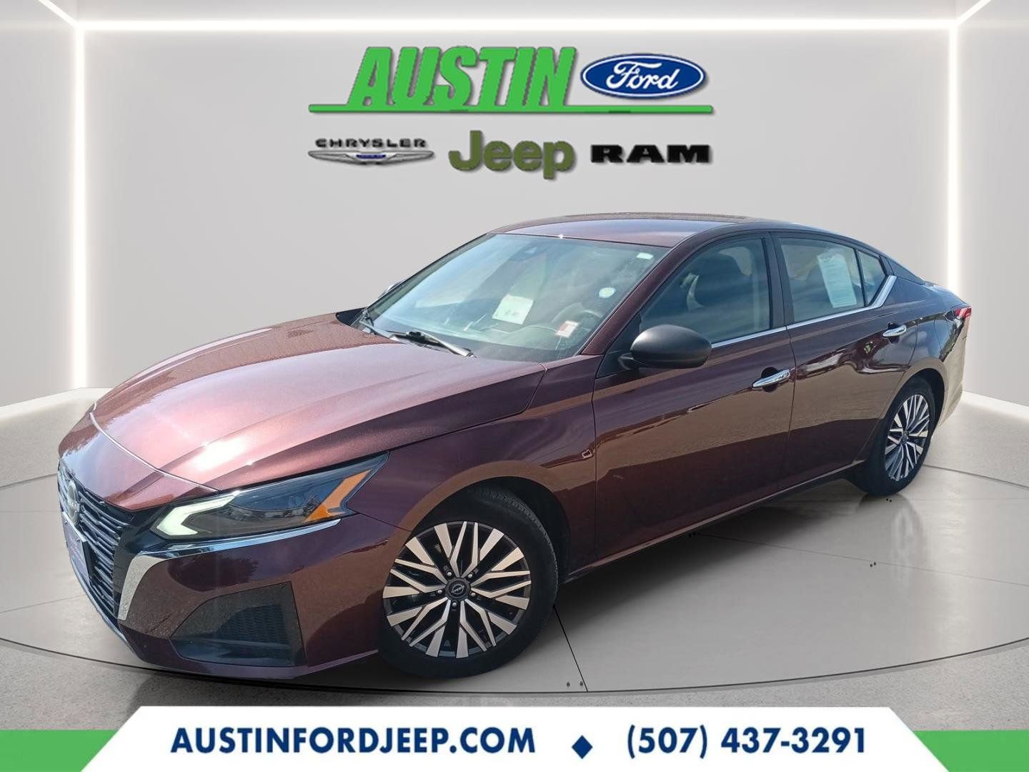 Used 2024 Nissan Altima 2.5 SV