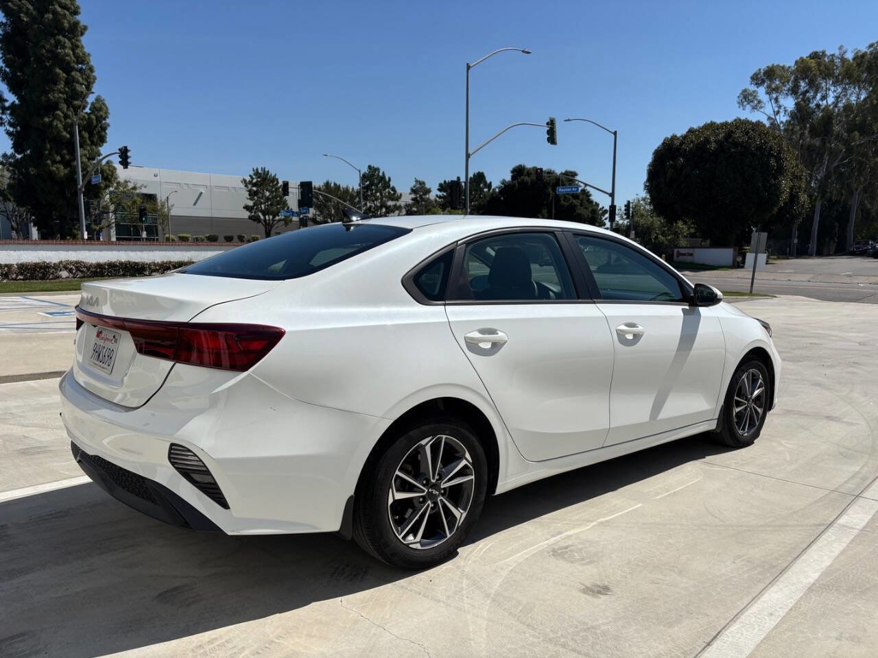 Used 2023 Kia Forte LXS image 6