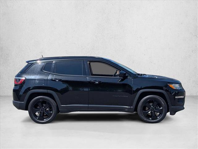 Used 2019 Jeep Compass Latitude FWD image 4