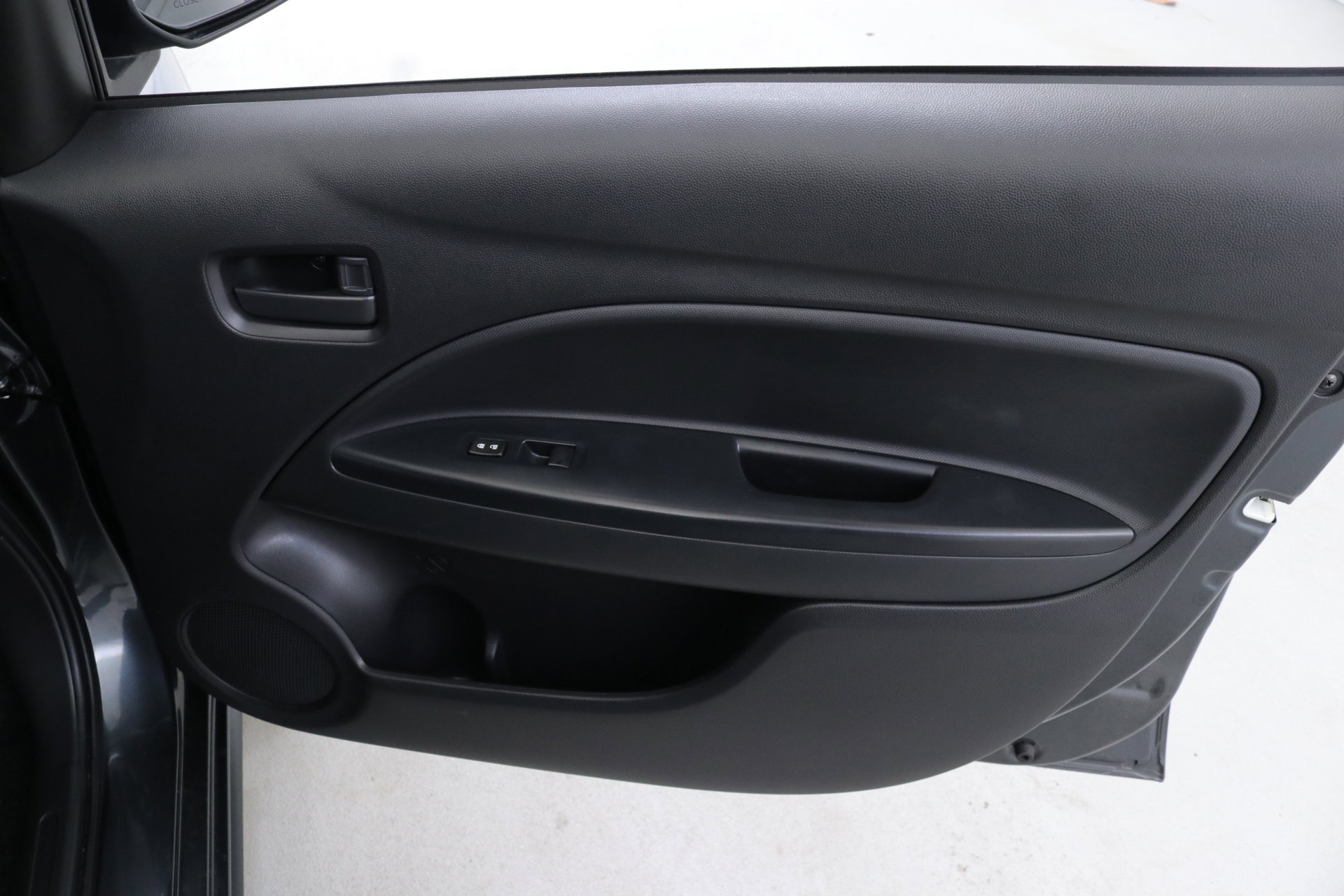 Used 2024 Mitsubishi Mirage LE image 28