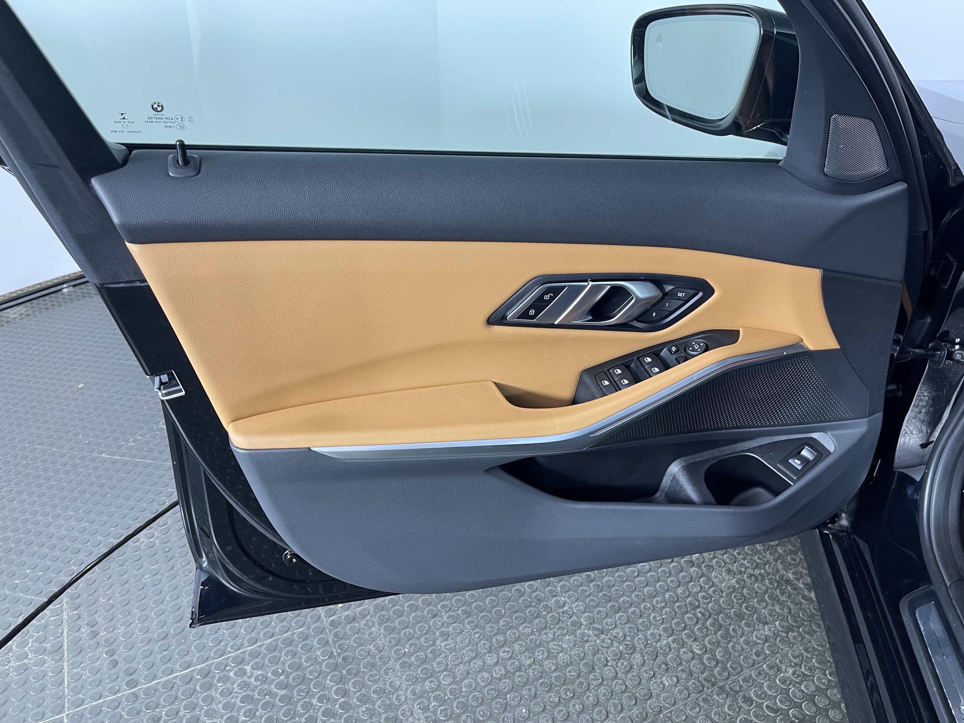 Certified 2022 BMW 330i xDrive Sedan w/ Driving Assistance Package image 10