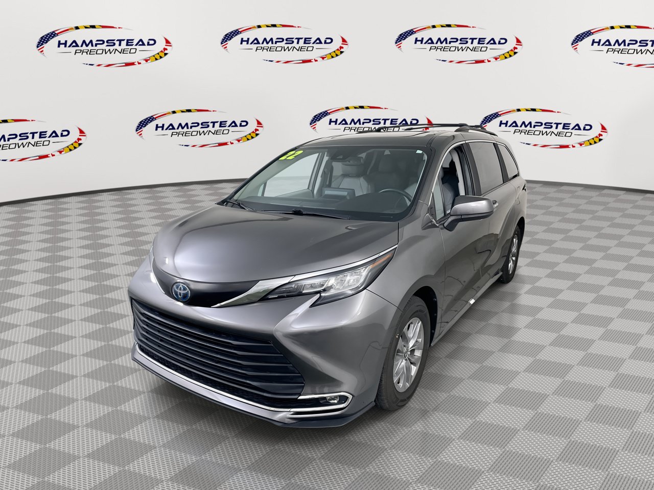 Used 2022 Toyota Sienna XLE