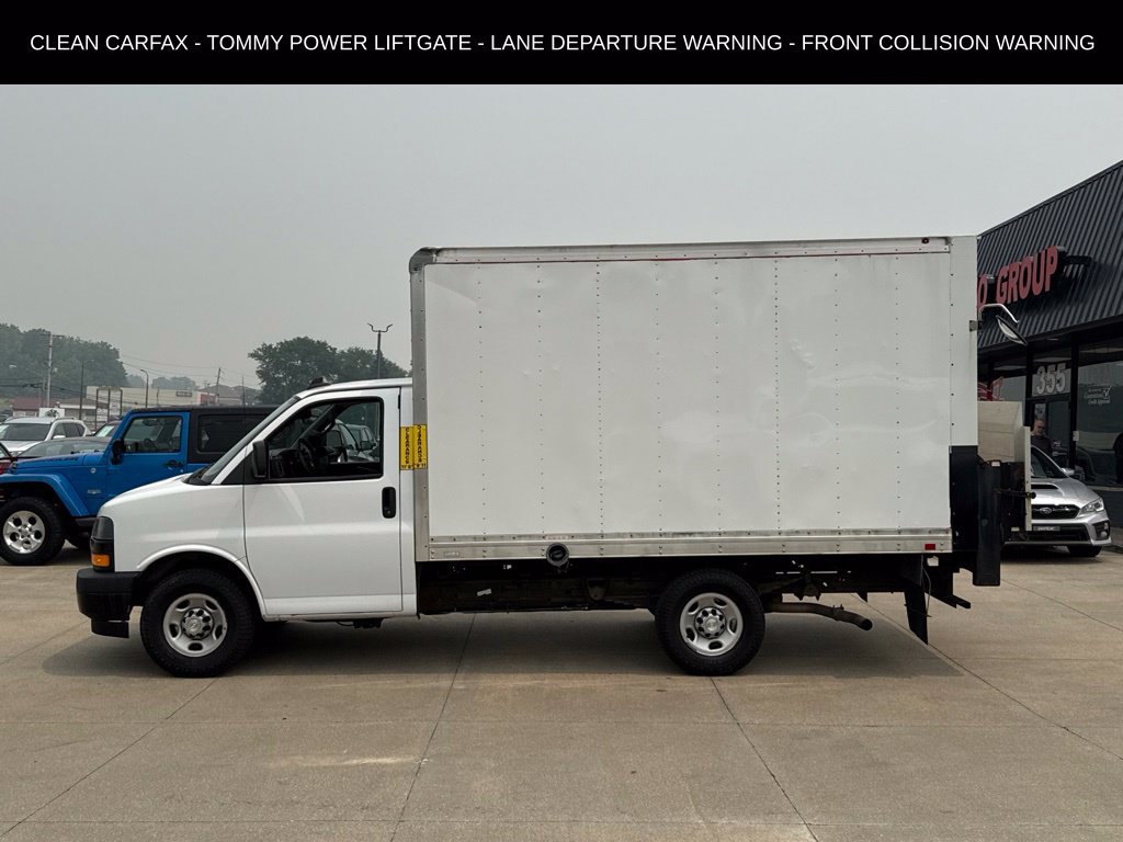 Used 2021 Chevrolet Express 3500 RWD image 3