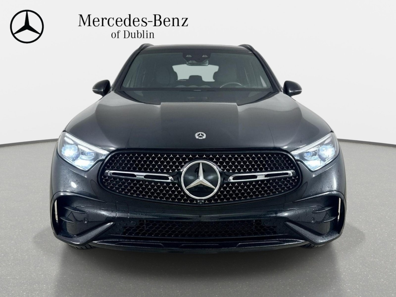 Used 2024 Mercedes-Benz GLC 300 4MATIC image 2