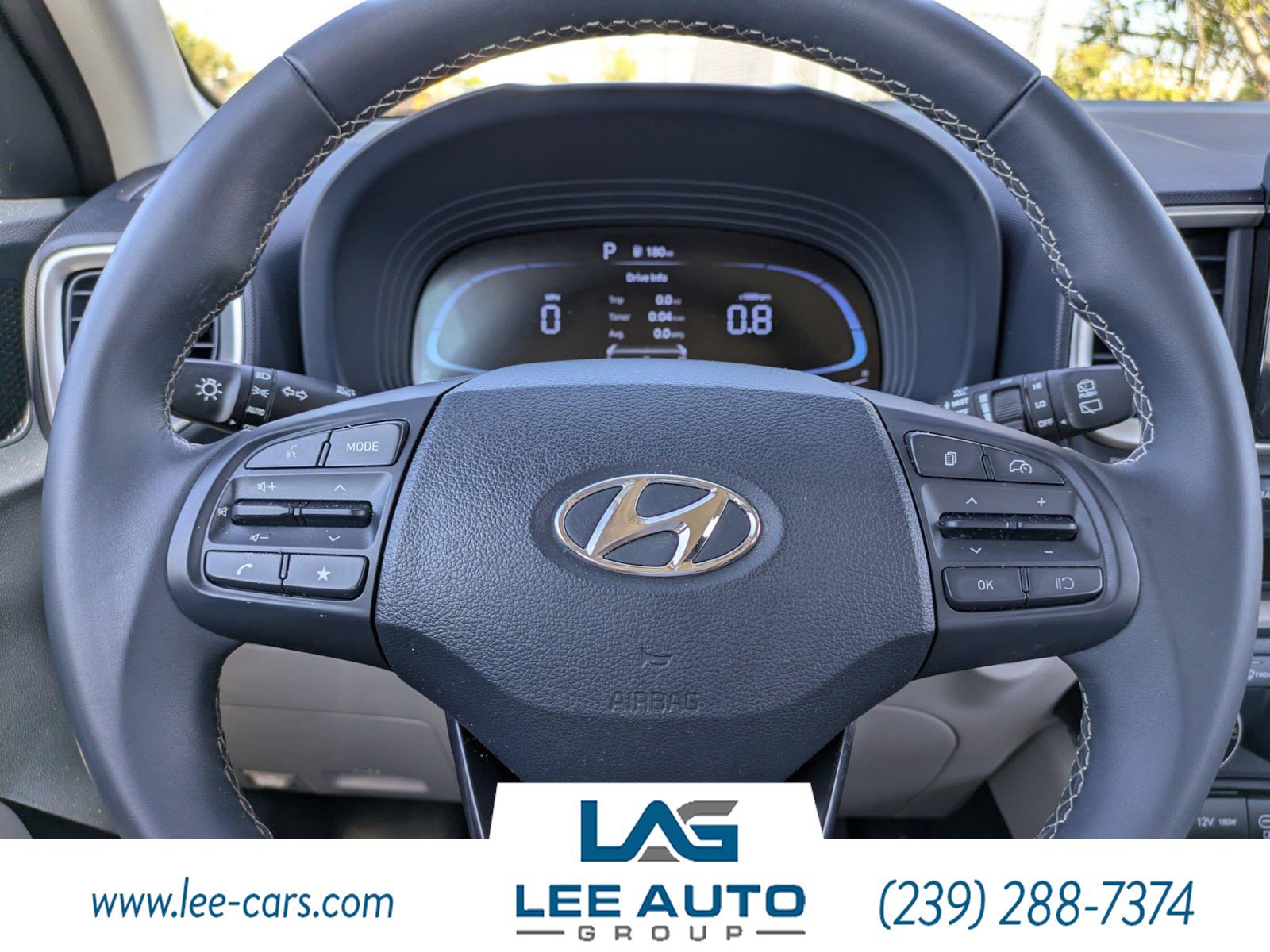 Used 2024 Hyundai Venue Limited image 20