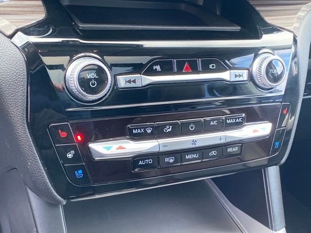 Used 2022 Ford Explorer Limited image 14