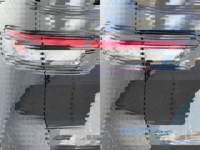 Used 2024 Jeep Grand Cherokee L Altitude image 6