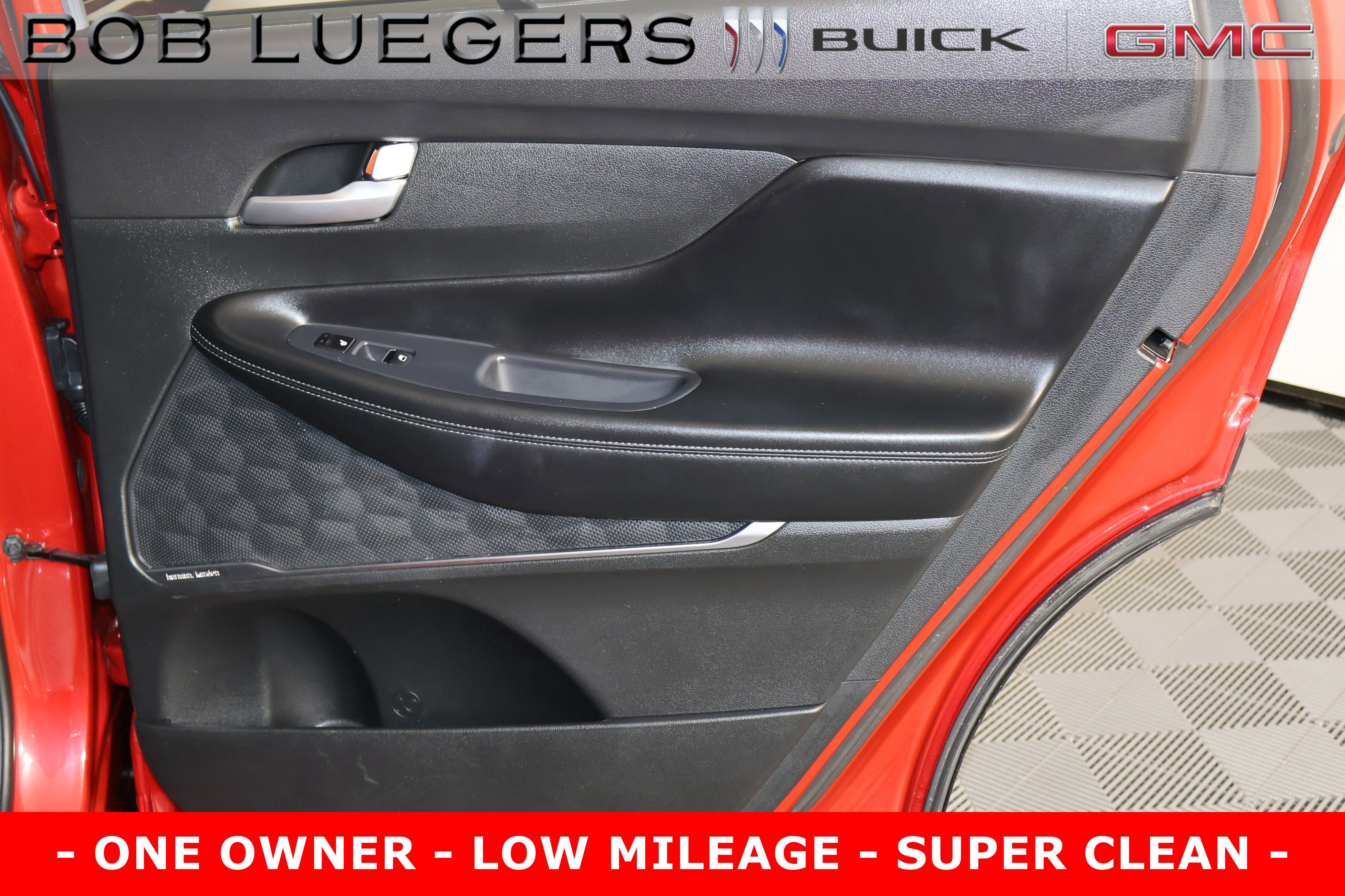 Used 2023 Hyundai Santa Fe Limited image 17