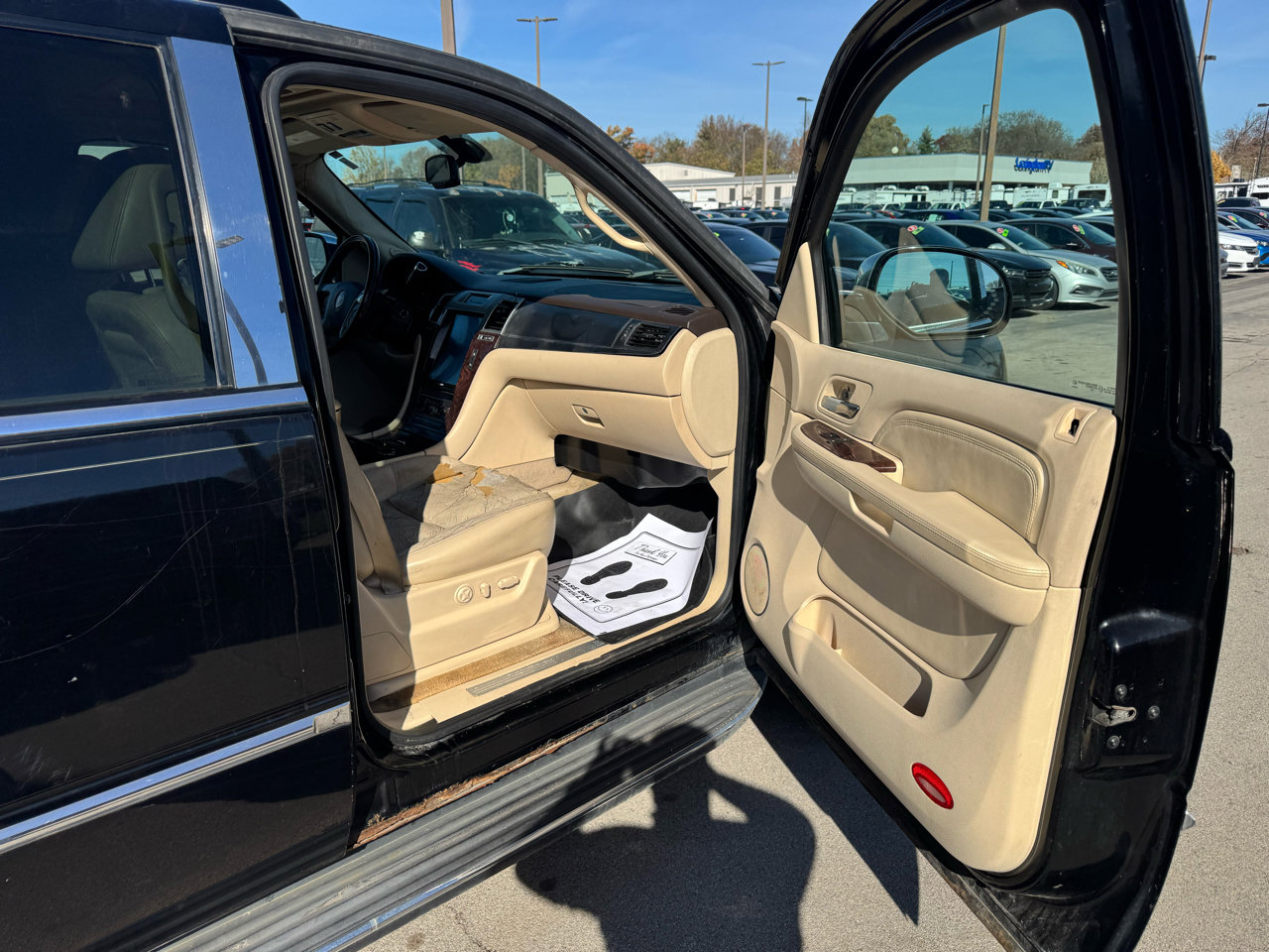 Used 2007 Cadillac Escalade ESV AWD image 9