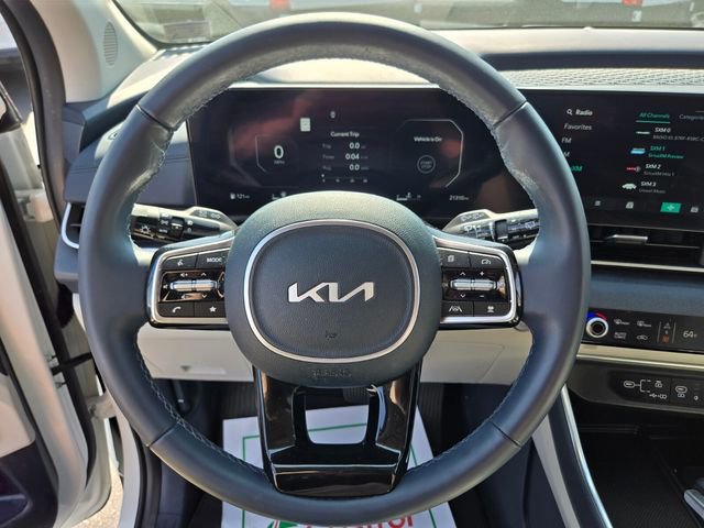 Used 2025 Kia Carnival SX FWD image 32