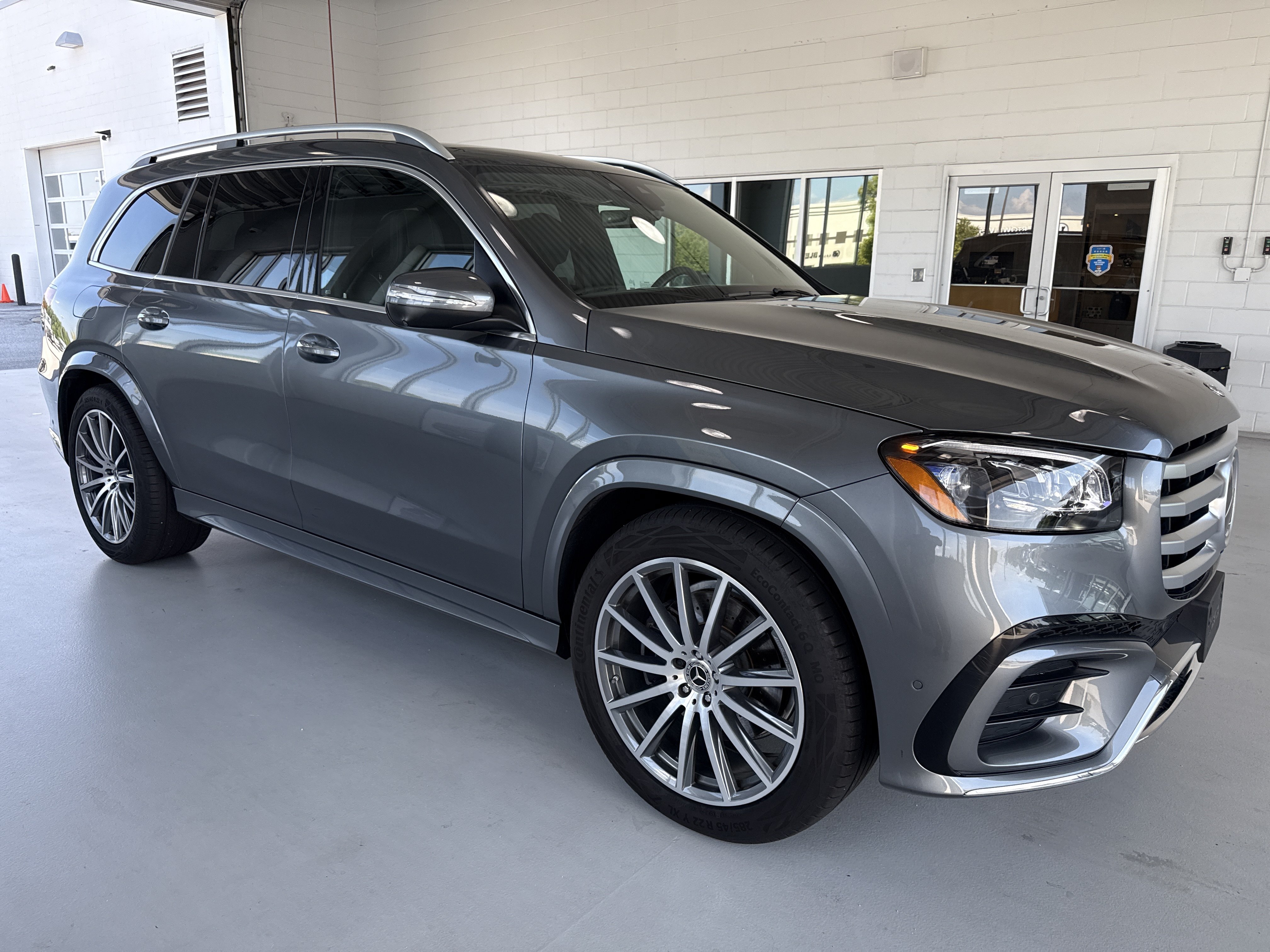 Certified 2025 Mercedes-Benz GLS 450 4MATIC image 17