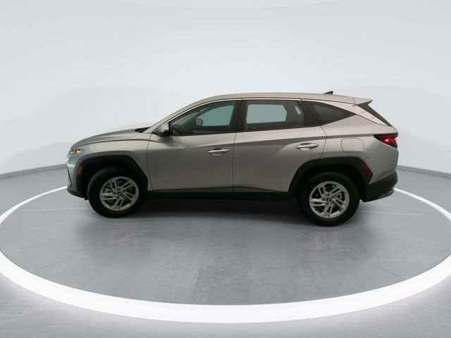 Certified 2026 Hyundai Tucson SE FWD image 9
