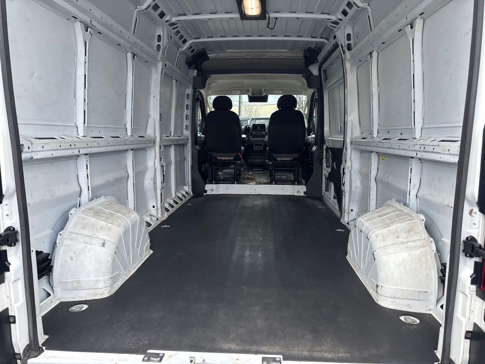 Used 2023 RAM ProMaster 2500 FWD image 29