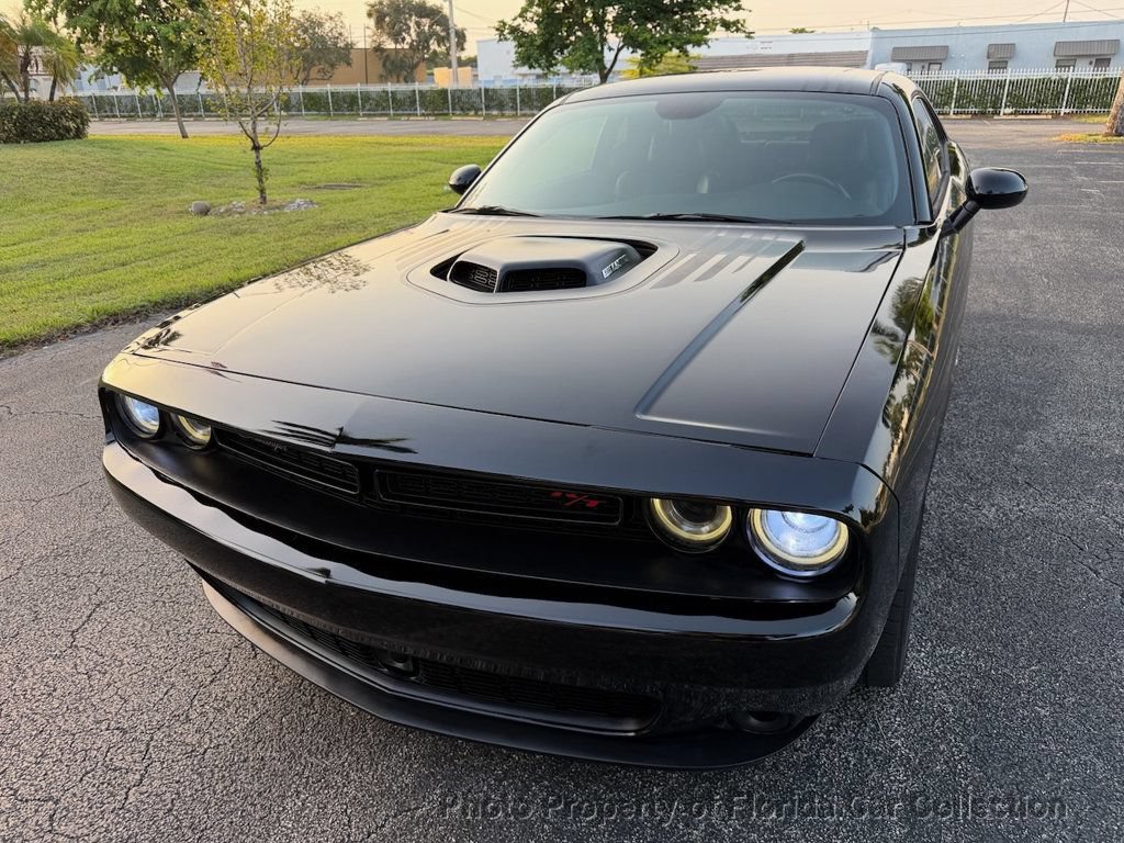 Used 2015 Dodge Challenger R/T Plus RWD image 16