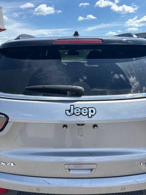 Used 2024 Jeep Compass Limited AWD/4WD image 9