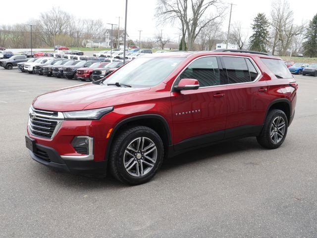 Used 2022 Chevrolet Traverse LT w/ LT Premium Package image 8