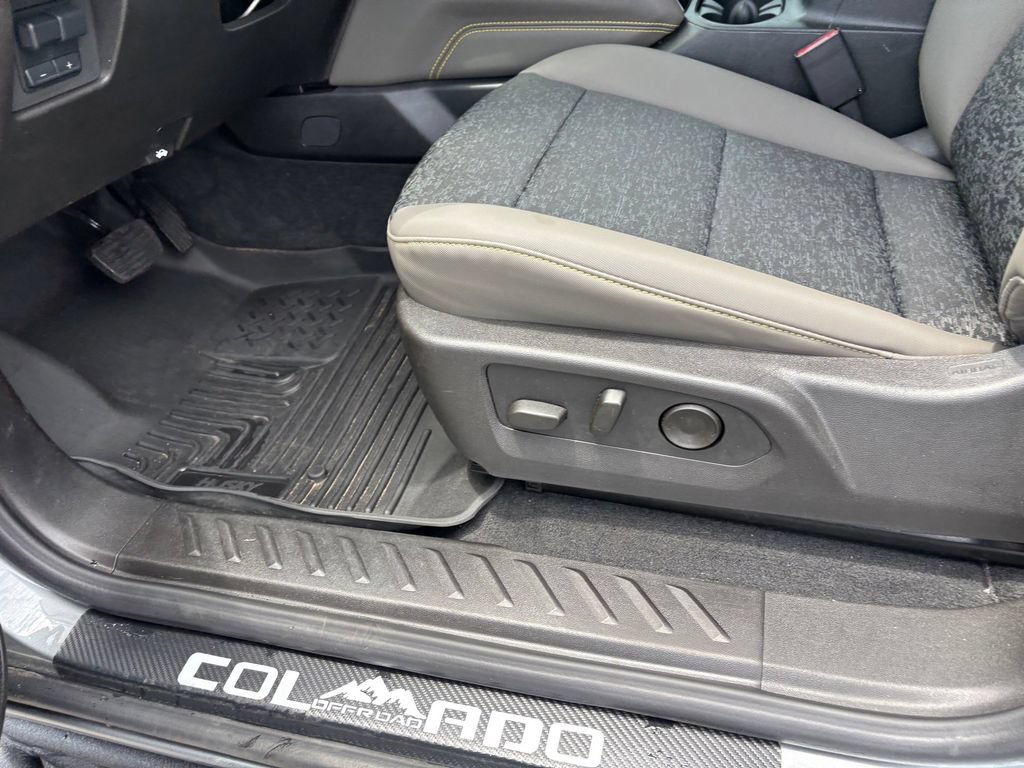 Certified 2024 Chevrolet Colorado ZR2 w/ Safety Package AWD/4WD image 26