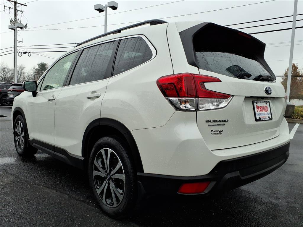 Used 2020 Subaru Forester Limited image 4