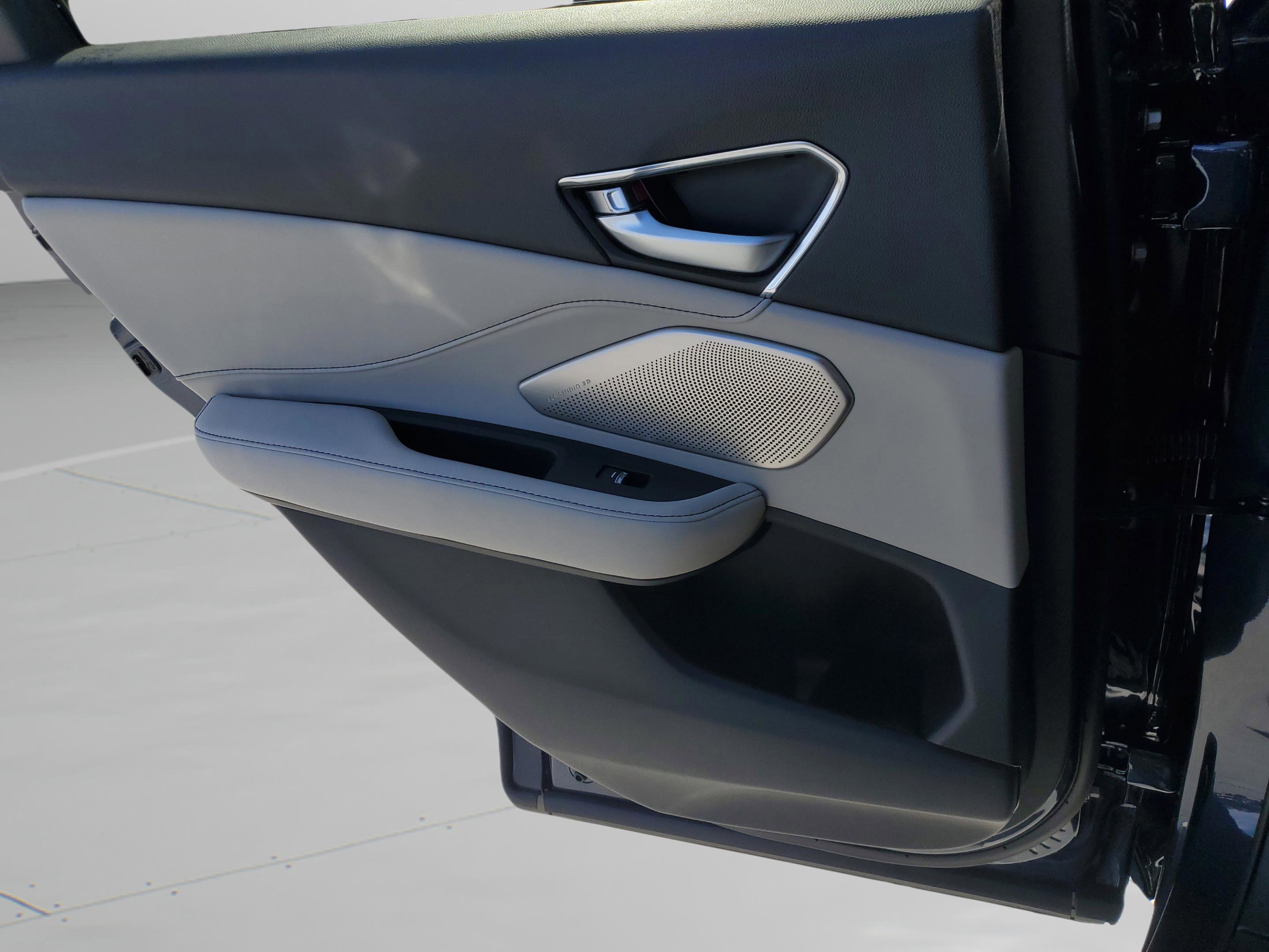 New 2026 Acura RDX SH-AWD w/ Advance Package image 26
