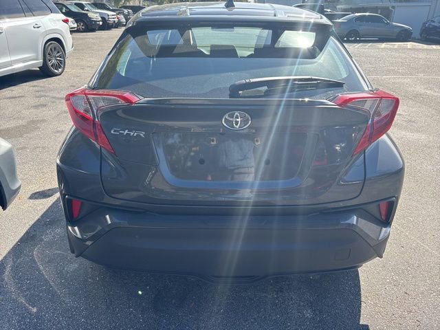 Used 2021 Toyota C-HR LE image 9