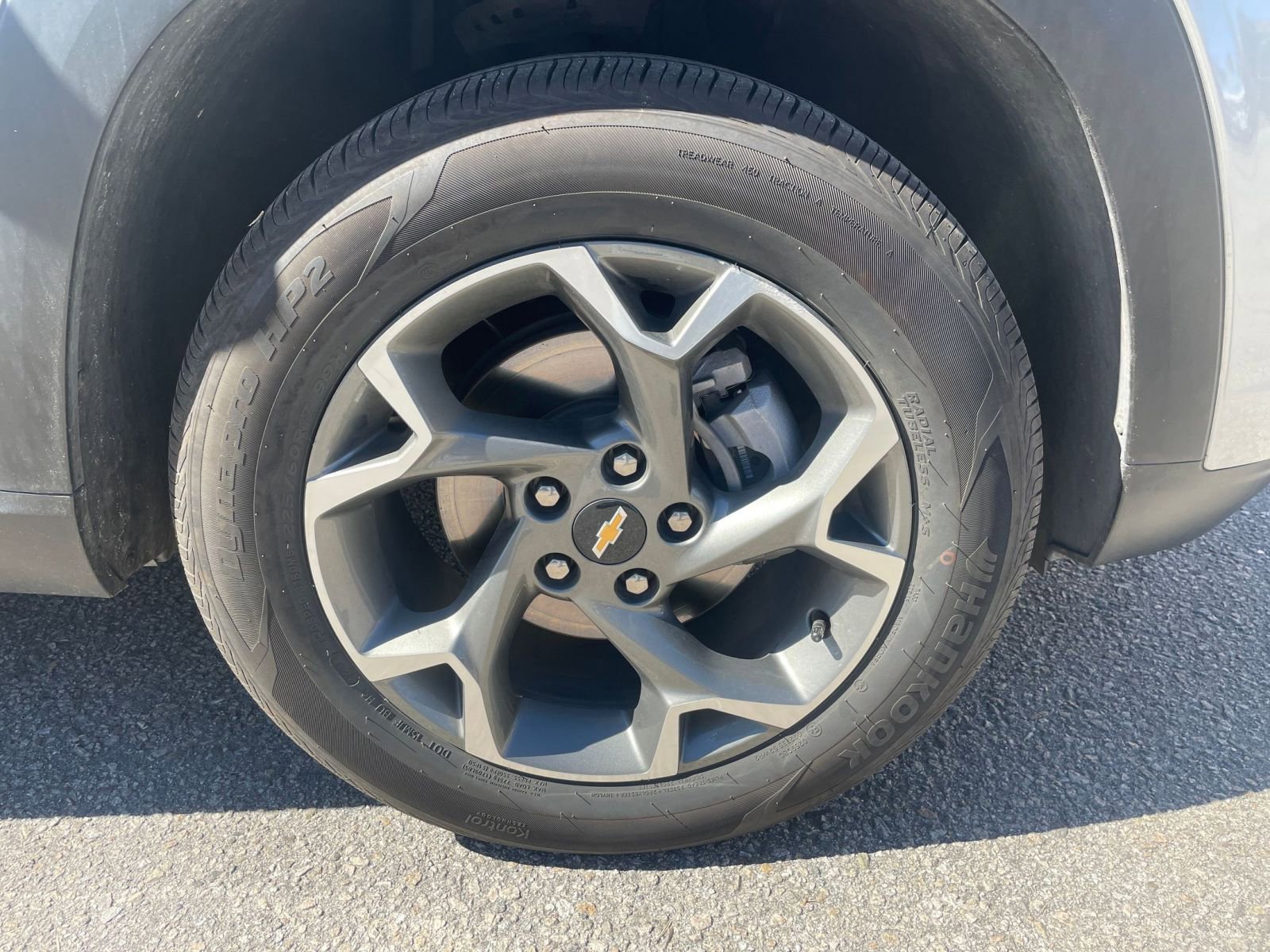 Used 2025 Chevrolet Trax LT image 29