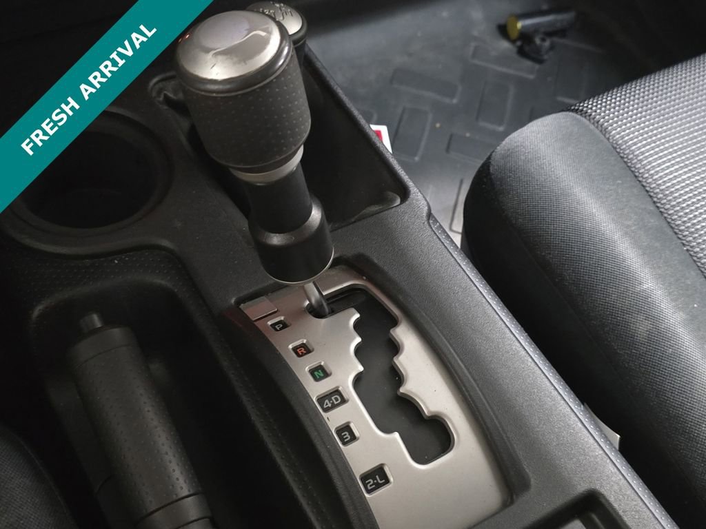Used 2010 Toyota FJ Cruiser 4WD image 29