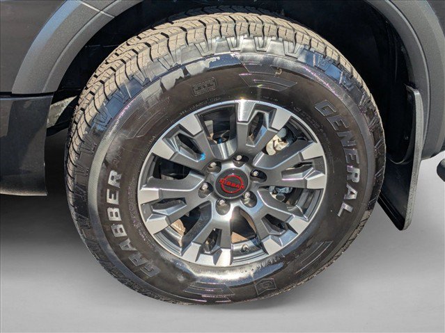 Used 2024 Nissan Titan PRO-4X w/ Pro-4x Convenience Package AWD/4WD image 22