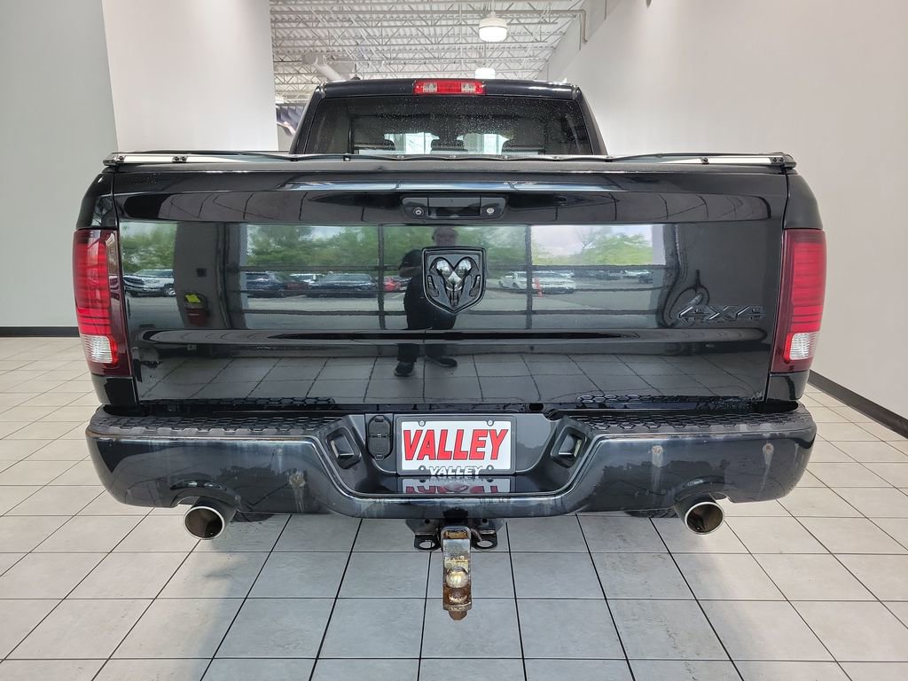 Used 2014 RAM 1500 Express w/ Black Ram 1500 Express Group AWD/4WD image 9